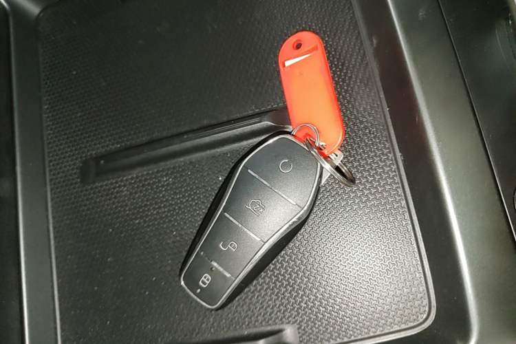 Used BYD Qin PLUS 2025 DM-i Smart Drive 55KM Leading Model Vehicle Key