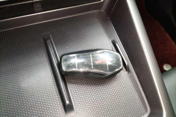 Used BYD Qin PLUS 2025 DM-i Smart Drive 55KM Beyond Model Vehicle Key