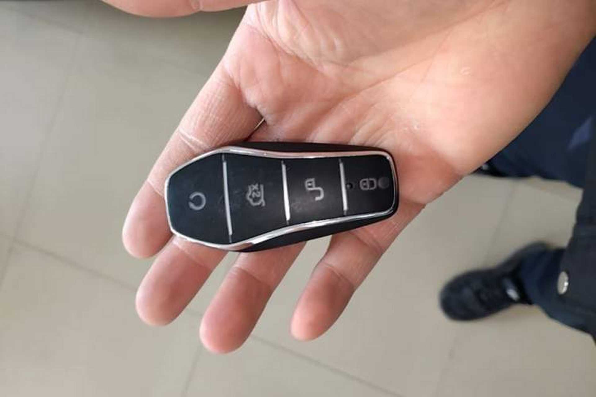 Used BYD Qin PLUS 2025 DM-i Smart Drive 55KM Leading Model Vehicle Key