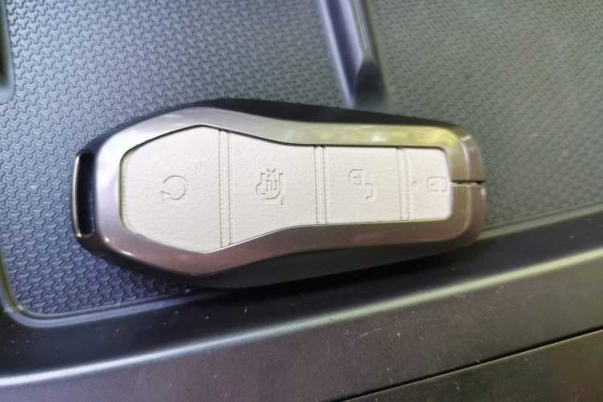 Used BYD Qin PLUS 2025 DM-i Smart Drive 55KM Leading Model Vehicle Key