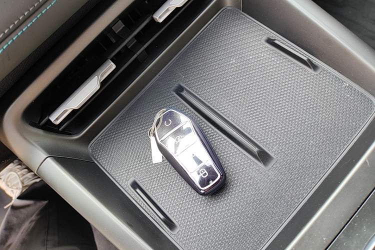 Used BYD Qin PLUS 2025 DM-i Smart Drive 55KM Leading Model Vehicle Key