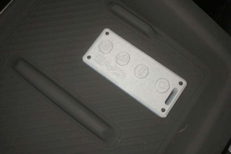 Used BYD Qin PLUS 2025 DM-i Smart Drive 55KM Leading Model Vehicle Key