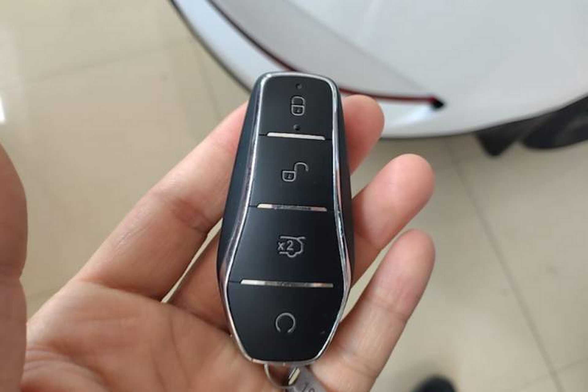 Used BYD Qin PLUS 2025 DM-i Smart Drive 55KM Leading Model Vehicle Key
