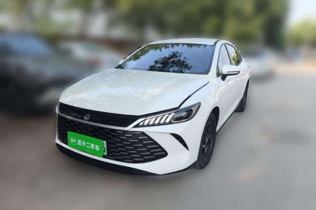 BYD Qin PLUS 2025 DM-i Smart Drive 55KM Leading Model usado