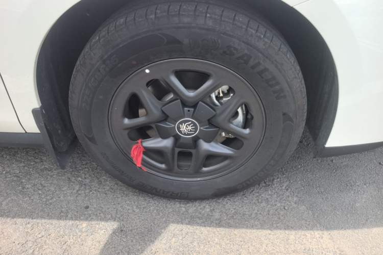 Used BYD Qin PLUS  Right Front Wheel Hub