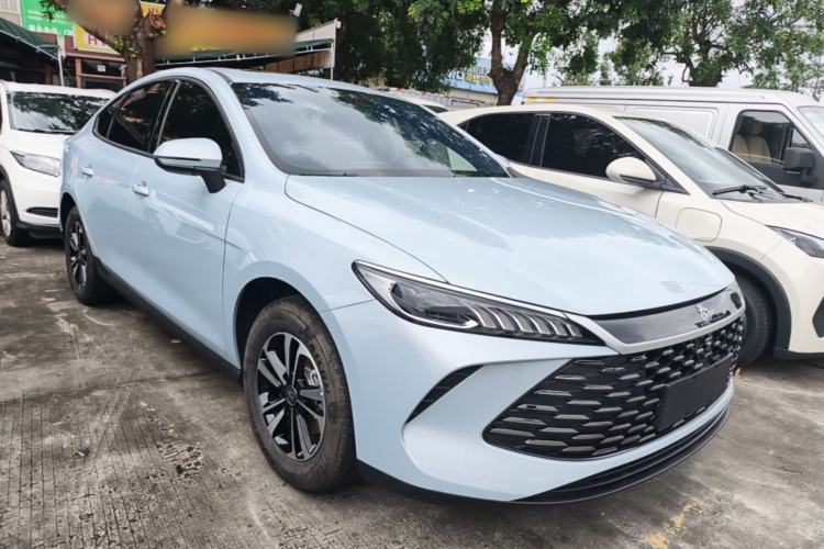 Used BYD Qin PLUS 2026 DM-i 210KM Progressive Model Front Right 45 Deg