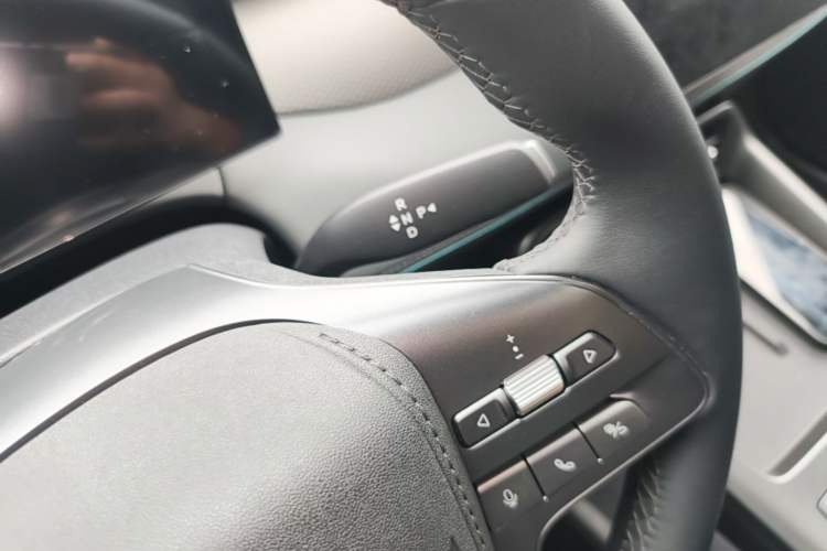 Used BYD Qin PLUS 2026 DM-i 210KM Progressive Model Gear Lever