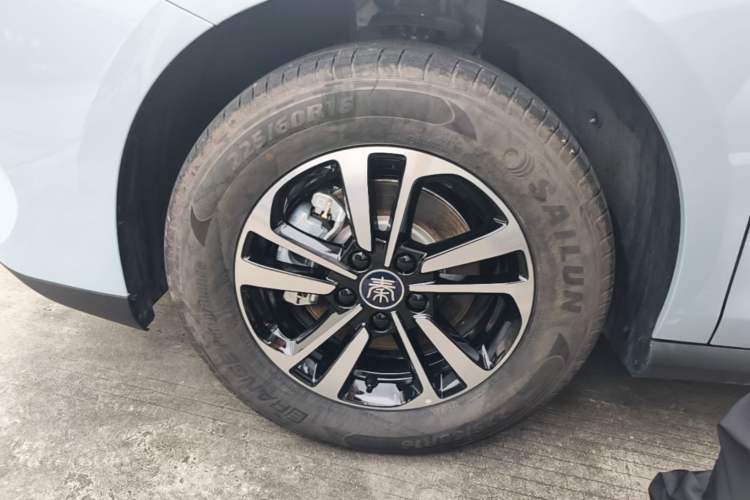 Used BYD Qin PLUS 2026 DM-i 210KM Progressive Model Left Front Wheel Hub