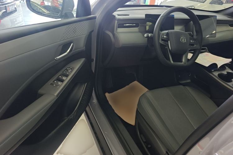 Used BYD Qin PLUS 2026 DM-i 210KM Progressive Model Driver Seat