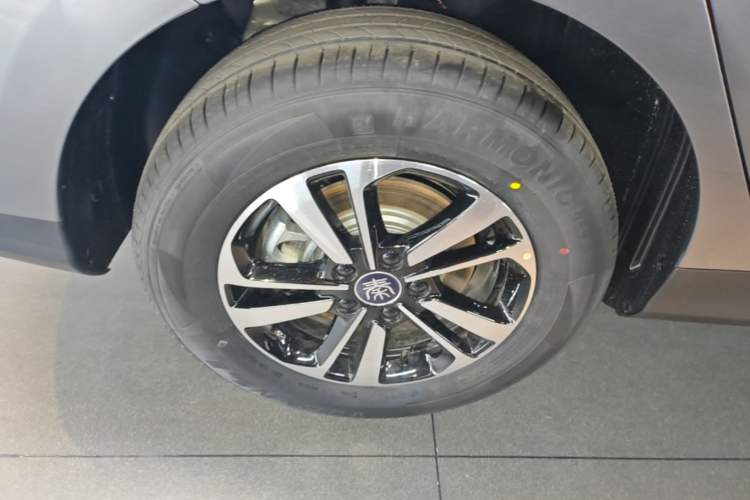 Used BYD Qin PLUS 2026 DM-i 128KM Progressive Model Exterior 5