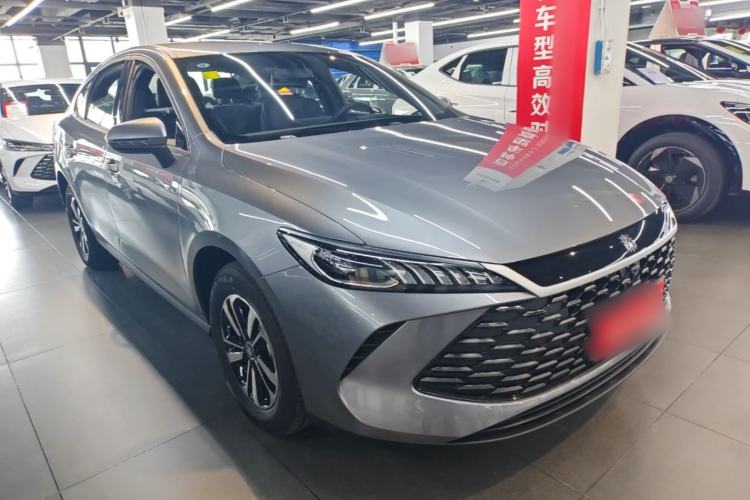 Used BYD Qin PLUS 2026 DM-i 128KM Progressive Model Front Right 45 Deg