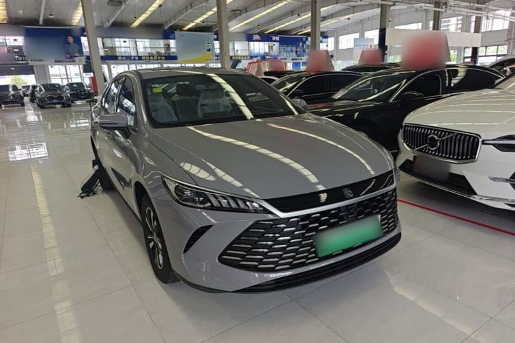 Used BYD Qin PLUS 2026 DM-i 210KM Progressive Model Front Right 45 Deg