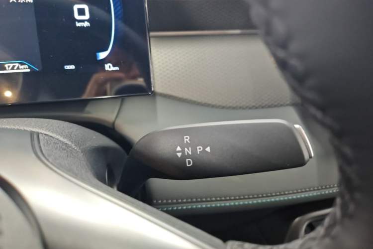 Used BYD Qin PLUS 2026 DM-i 128KM Progressive Model Gear Lever