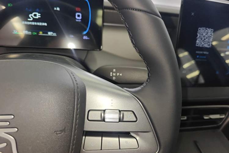Used BYD Qin PLUS 2026 DM-i 210KM Progressive Model Gear Lever