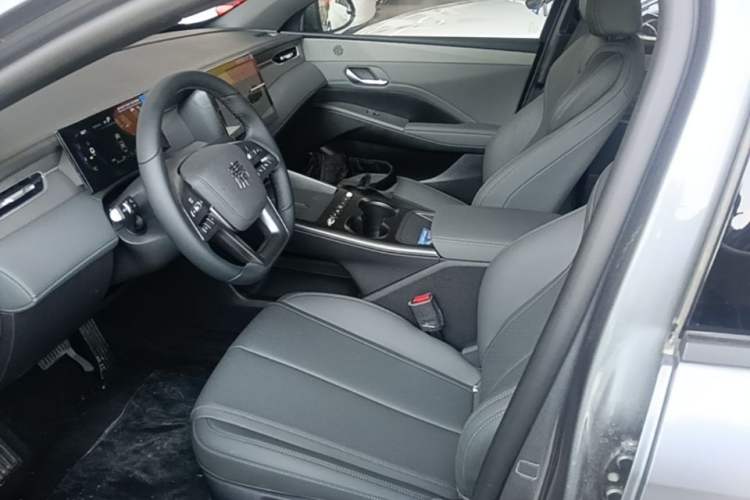Used BYD Qin PLUS 2026 DM-i 128KM Progressive Model Left Front Seat
