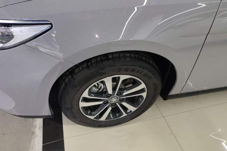 Used BYD Qin PLUS 2026 DM-i 210KM Progressive Model Left Front Wheel Hub