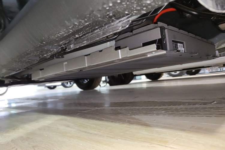 Used BYD Qin PLUS 2026 DM-i 128KM Progressive Model Left Side Sill