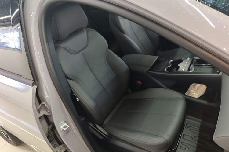 Used BYD Qin PLUS 2026 DM-i 210KM Progressive Model Right Front Seat