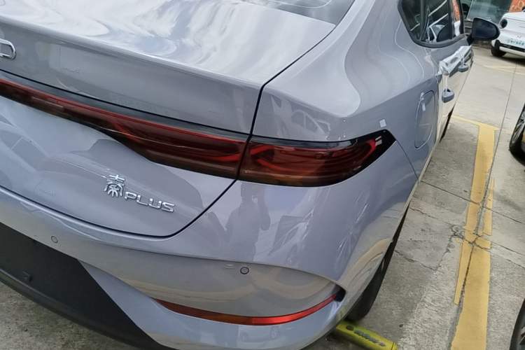 Used BYD Qin PLUS 2026 DM-i 210KM Progressive Model Right Rear Taillight