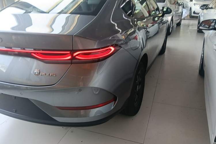 Used BYD Qin PLUS 2026 DM-i 128KM Progressive Model Right Rear Taillight