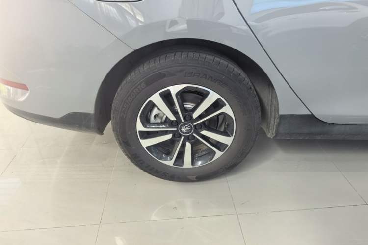Used BYD Qin PLUS 2026 DM-i 210KM Progressive Model Right Rear Wheel Hub