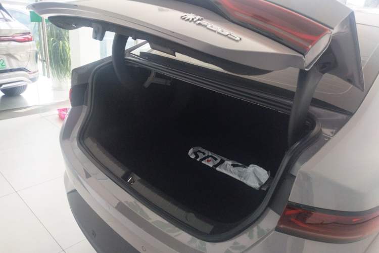 Used BYD Qin PLUS 2026 DM-i 210KM Progressive Model Trunk