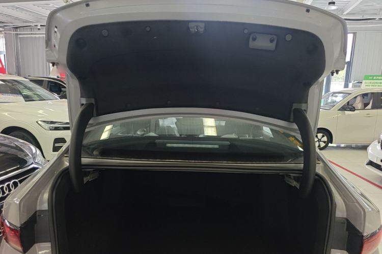 Used BYD Qin PLUS 2026 DM-i 210KM Progressive Model Trunk