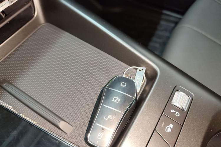 Used BYD Qin PLUS 2026 DM-i 210KM Progressive Model Vehicle Key