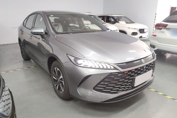 Used BYD Qin PLUS 2026 DM-i 128KM Progressive Model Front Right 45 Deg