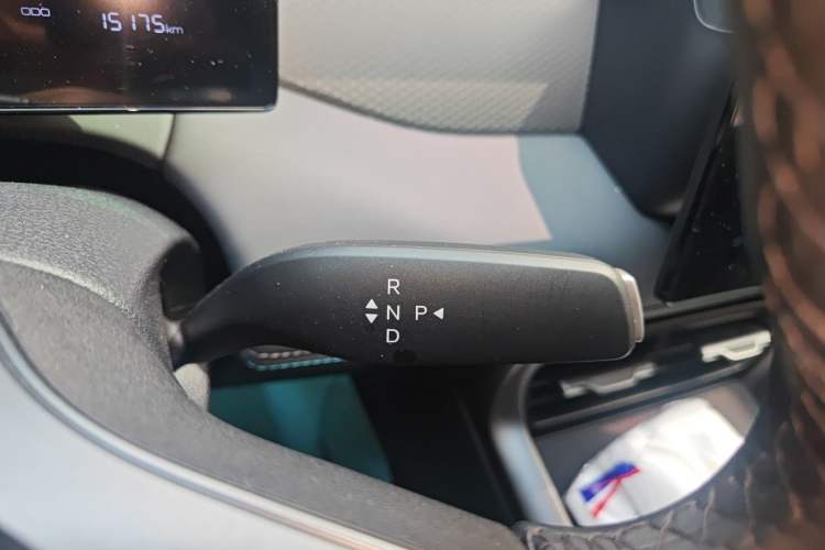 Used BYD Qin PLUS 2026 DM-i 210KM Progressive Model Gear Lever