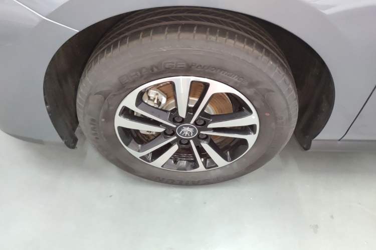 Used BYD Qin PLUS 2026 DM-i 128KM Progressive Model Left Front Wheel Hub