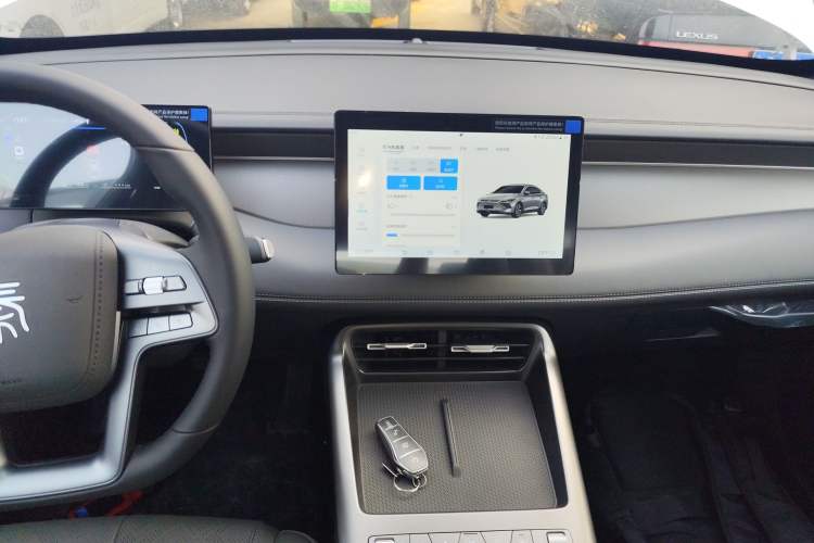 Used BYD Qin PLUS 2026 DM-i 128KM Progressive Model Audio And AC Panel