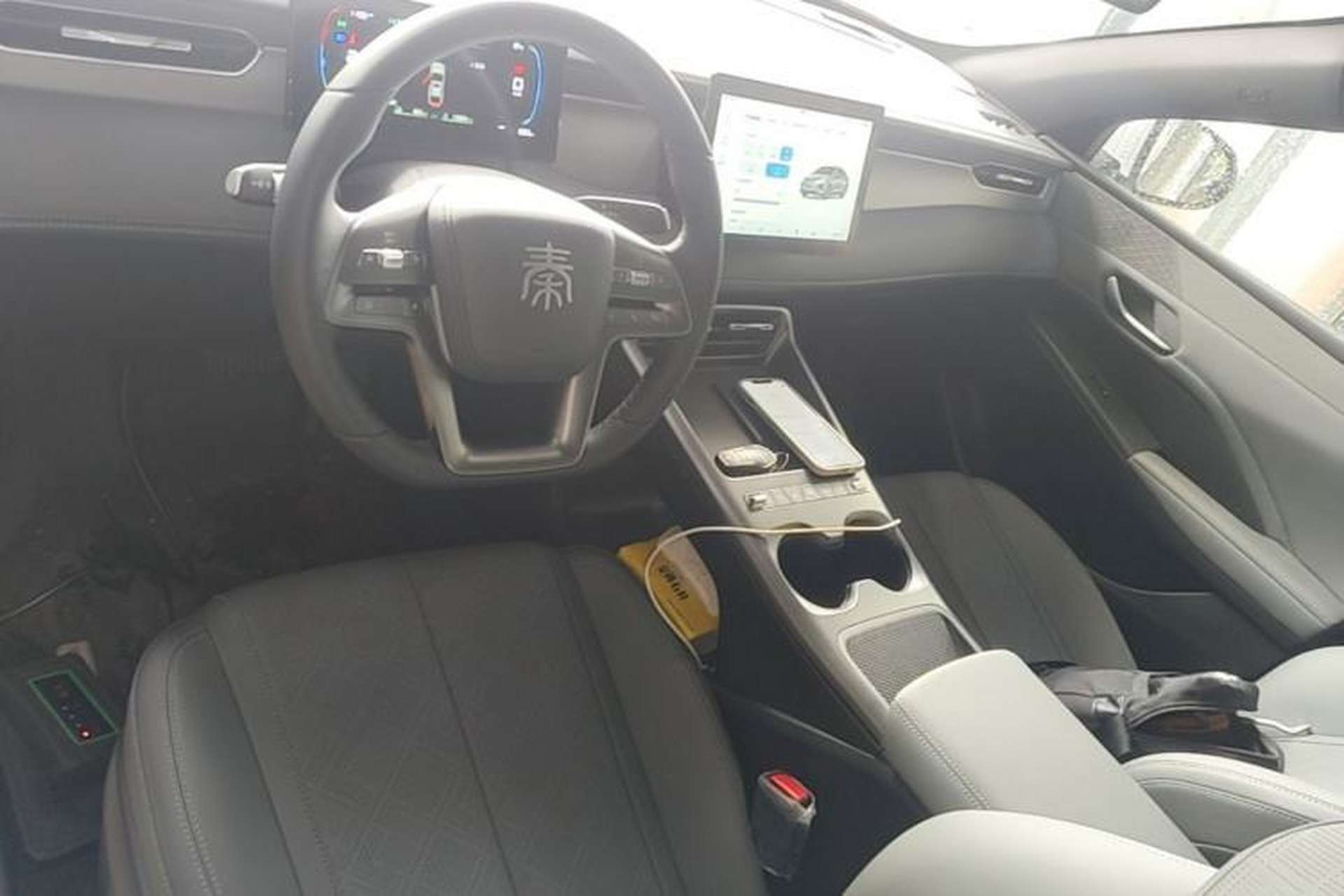 Used BYD Qin PLUS 2026 DM-i 210KM Progressive Model Center Console