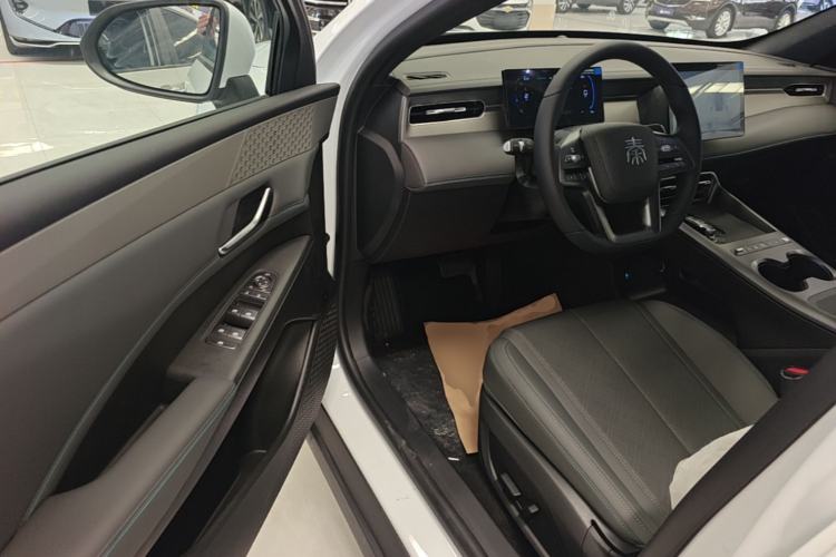 Used BYD Qin PLUS 2026 DM-i 210KM Progressive Model Driver Seat
