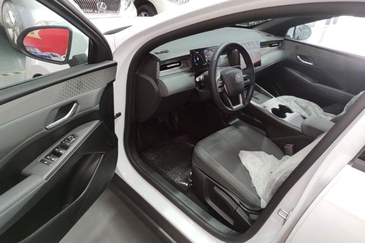 Used BYD Qin PLUS 2026 DM-i 128KM Progressive Model Driver Seat