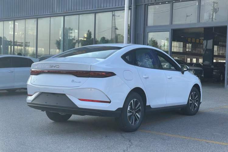 Used BYD Qin PLUS 2026 DM-i 210KM Progressive Model Exterior 2