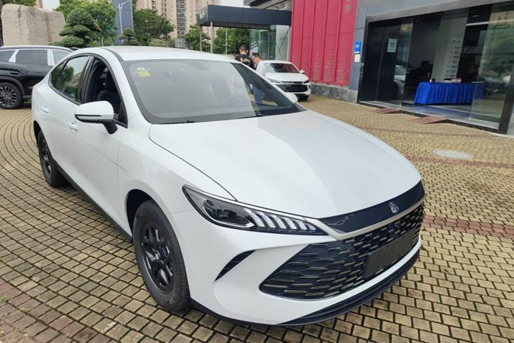 Used BYD Qin PLUS 2026 DM-i 128KM Progressive Model Exterior 2