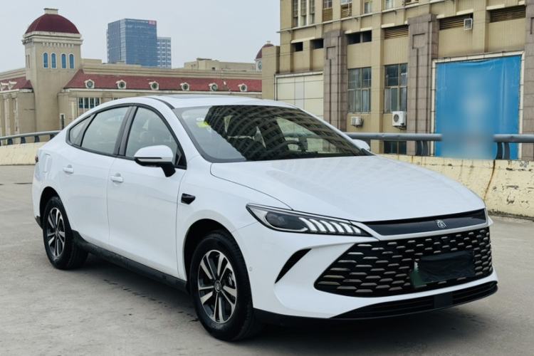 Used BYD Qin PLUS 2026 Model DM-i 210KM Beyond Version Exterior 4