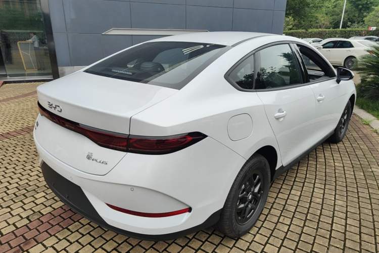 Used BYD Qin PLUS 2026 DM-i 128KM Progressive Model Exterior 5