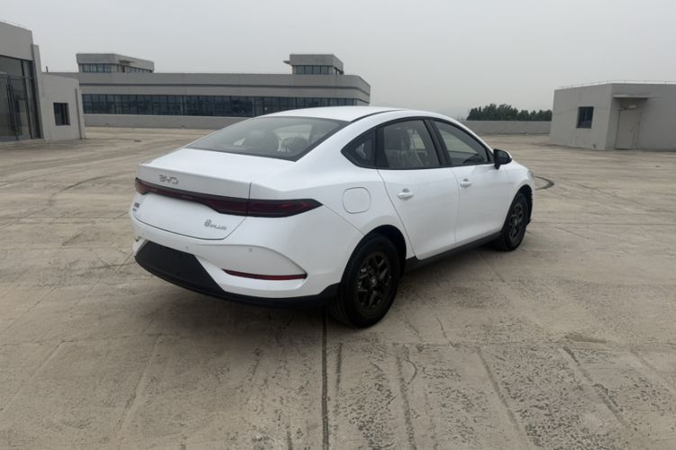 Used BYD Qin PLUS 2026 DM-i 128KM Progressive Model Exterior 8