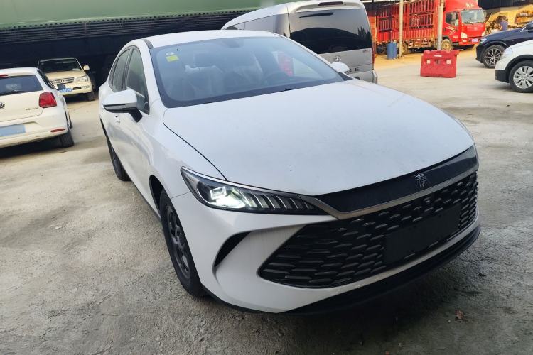 Used BYD Qin PLUS 2026 DM-i 128KM Progressive Model Front Right 45 Deg