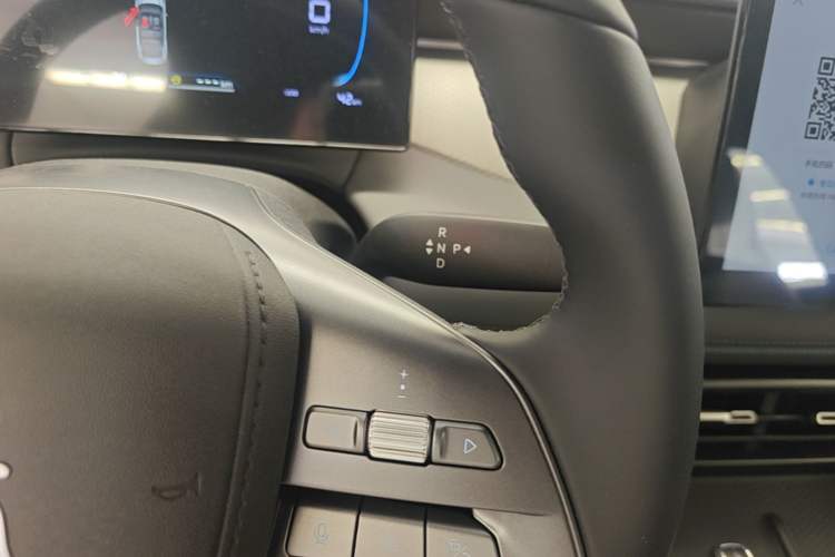 Used BYD Qin PLUS 2026 DM-i 210KM Progressive Model Gear Lever