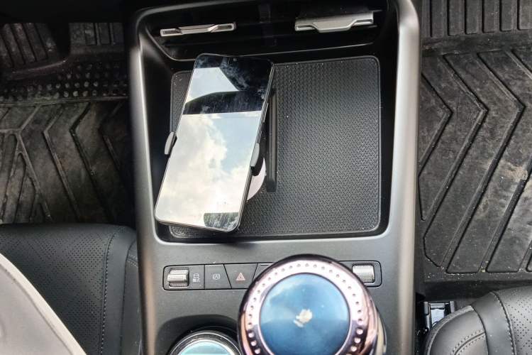 Used BYD Qin PLUS 2026 DM-i 210KM Progressive Model Gear Lever