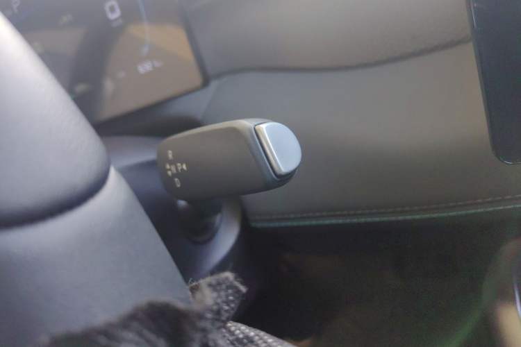 Used BYD Qin PLUS 2026 DM-i 210KM Progressive Model Gear Lever
