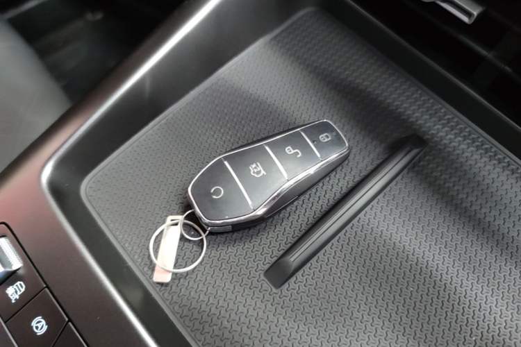 Used BYD Qin PLUS 2026 DM-i 128KM Progressive Model Interior 1