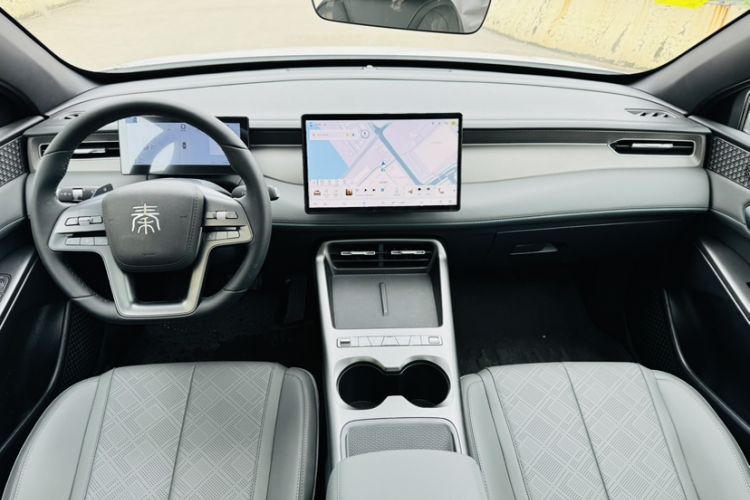 Used BYD Qin PLUS 2026 Model DM-i 210KM Beyond Version Interior 3