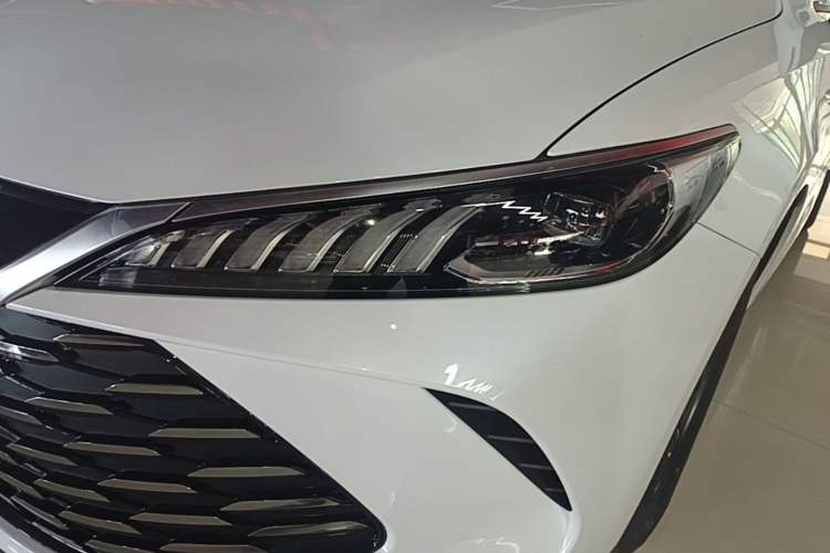 Used BYD Qin PLUS 2026 DM-i 128KM Progressive Model Left Front Headlight
