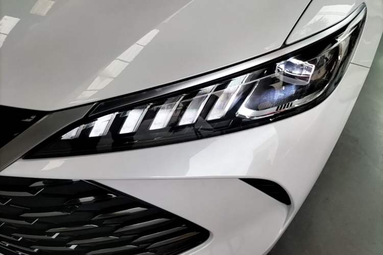 Used BYD Qin PLUS 2026 DM-i 128KM Progressive Model Left Front Headlight