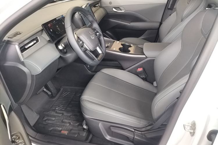 Used BYD Qin PLUS 2026 DM-i 128KM Progressive Model Left Front Seat