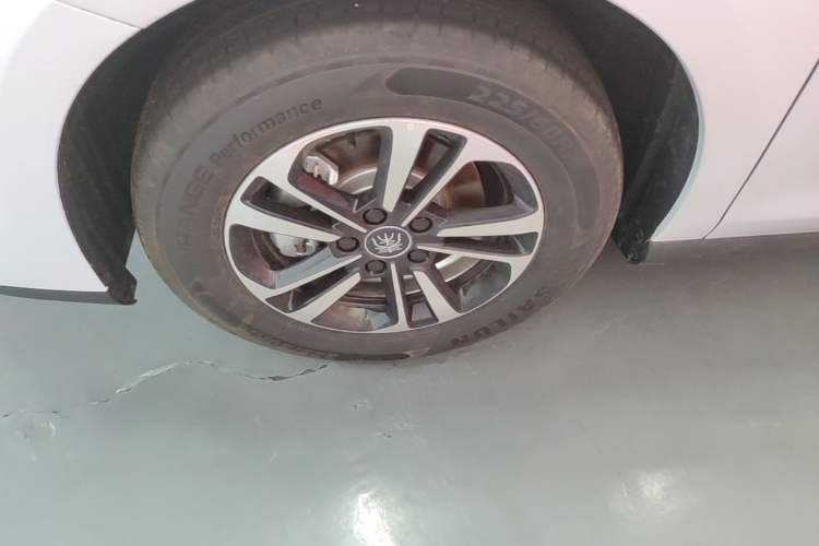 Used BYD Qin PLUS 2026 DM-i 128KM Progressive Model Left Front Wheel Hub